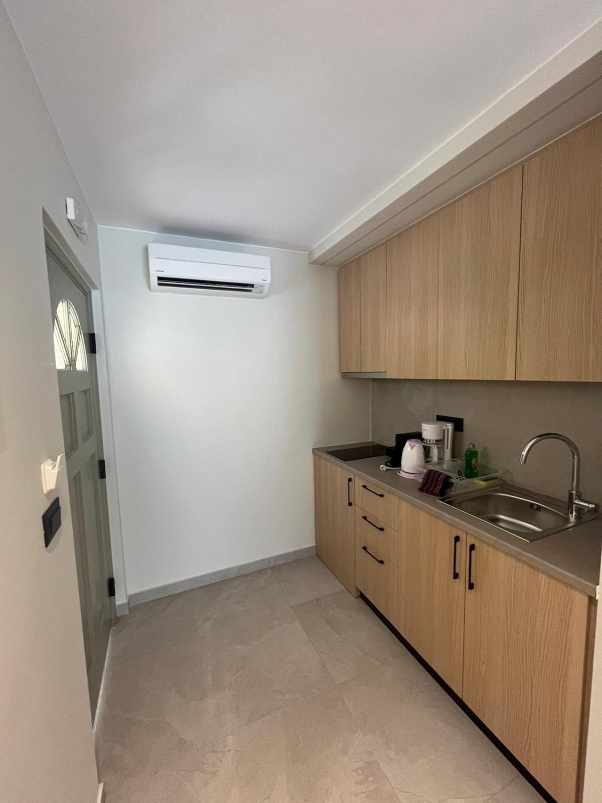 פליאוחורה Mediterranean Sea Top Floor מראה חיצוני תמונה