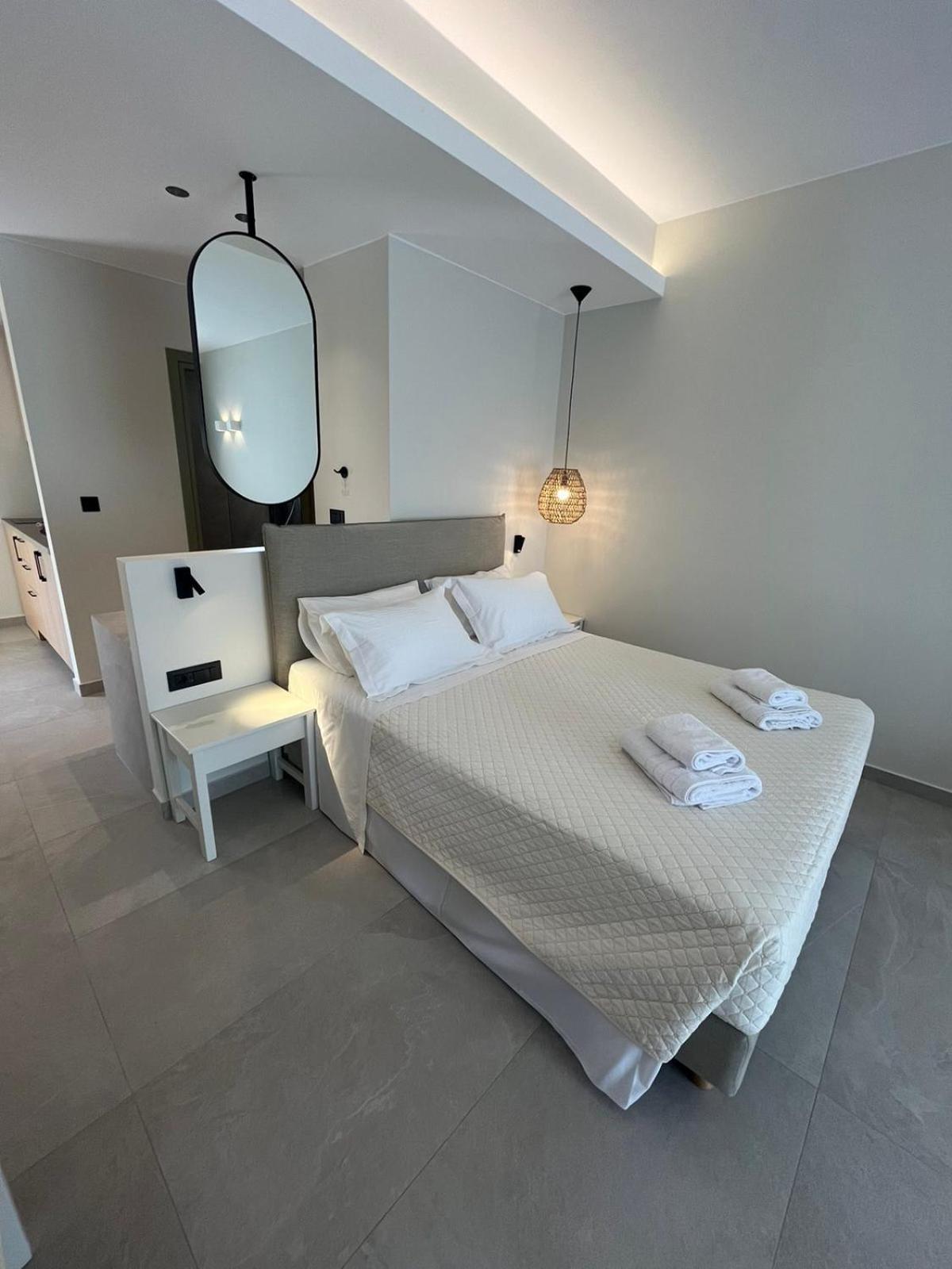 פליאוחורה Mediterranean Sea Top Floor מראה חיצוני תמונה