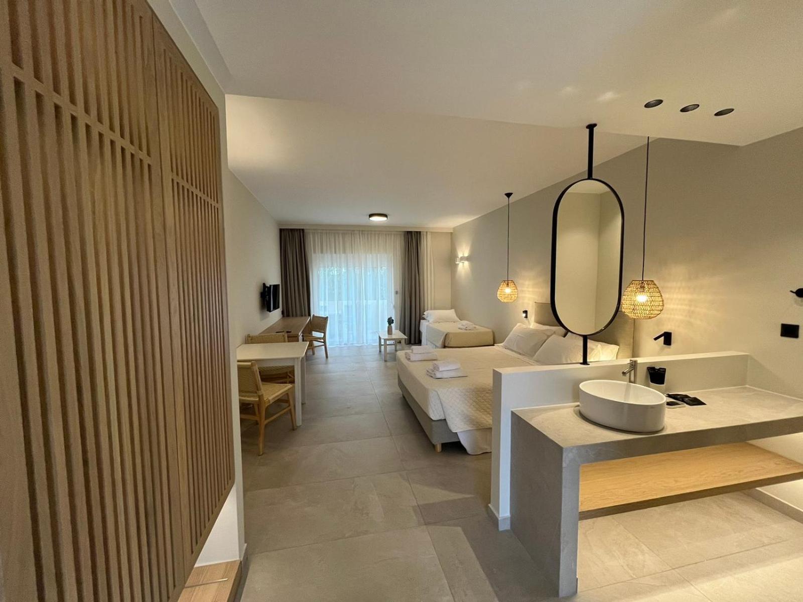 פליאוחורה Mediterranean Sea Top Floor מראה חיצוני תמונה