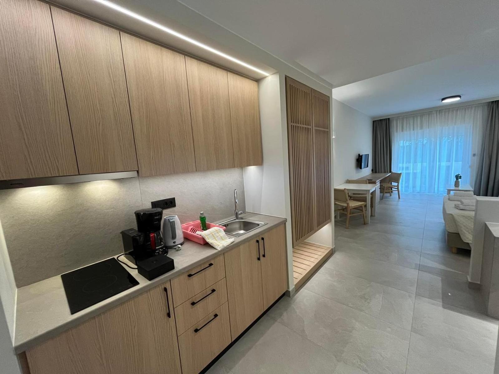 פליאוחורה Mediterranean Sea Top Floor מראה חיצוני תמונה
